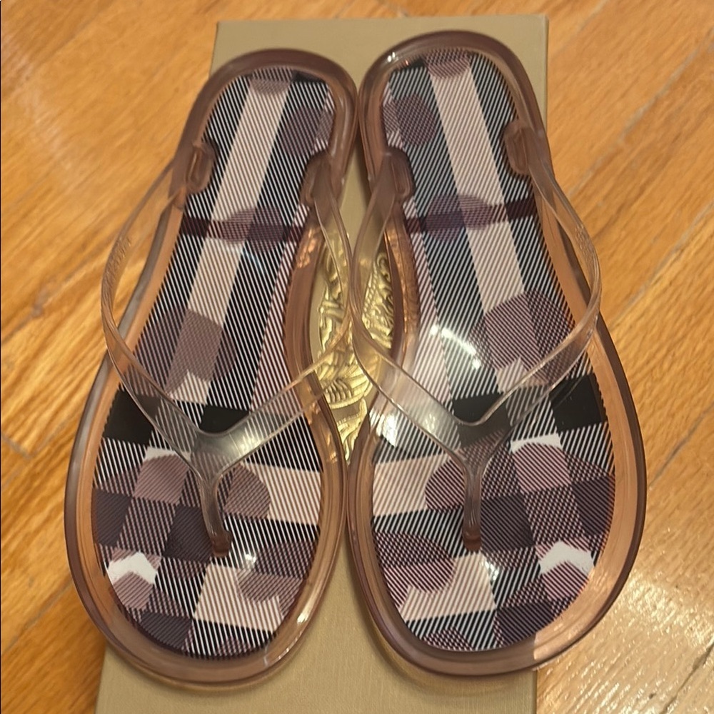 Burberry Check Pattern Sandals in Brown and Black